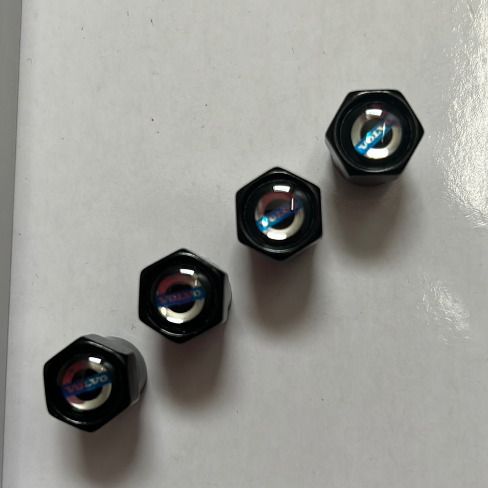 Volvo valve caps